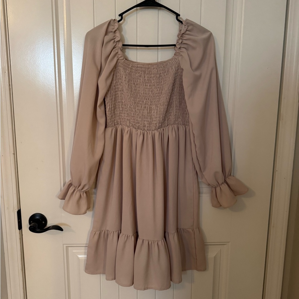Elegant Beige Long Sleeve Dress